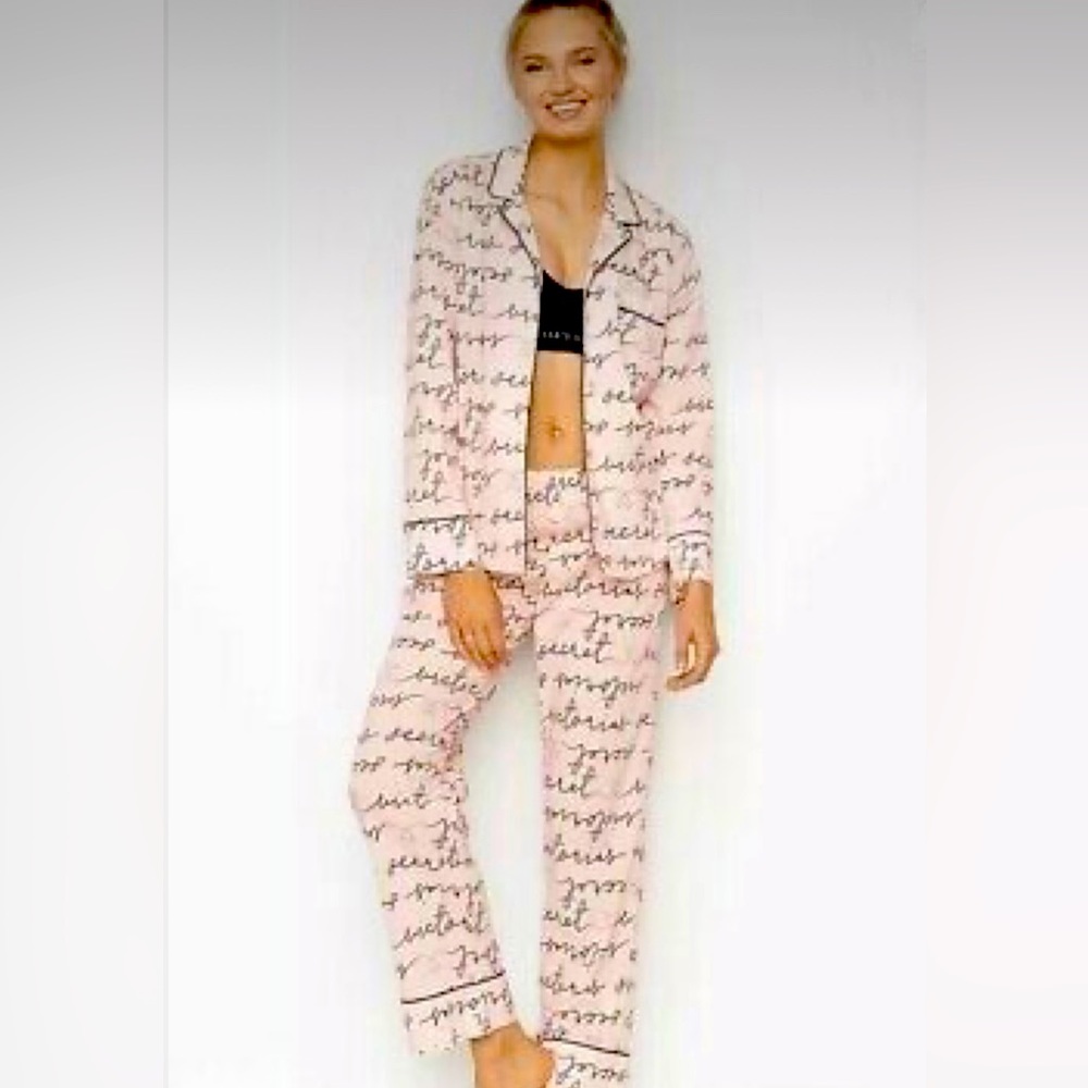 Victoria's Secret Pink Script Pajama Set